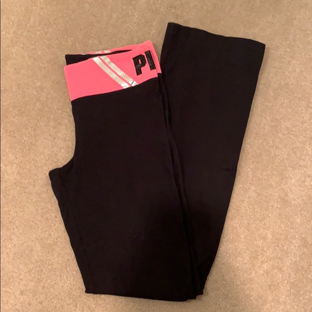 Victoria’s Secret PINK yoga pants